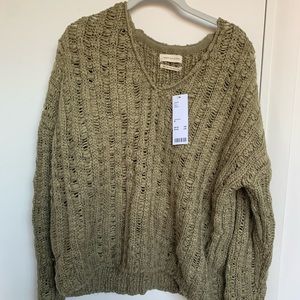 NWT URBAN OUTFITTERS SWEATER